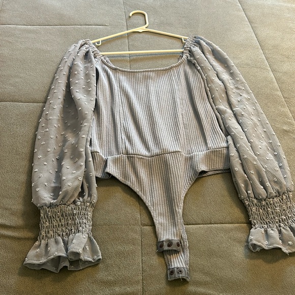 Blue swiss dot sleeve thong bodysuit size medium - Picture 4 of 11